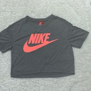 Nike Crop Top